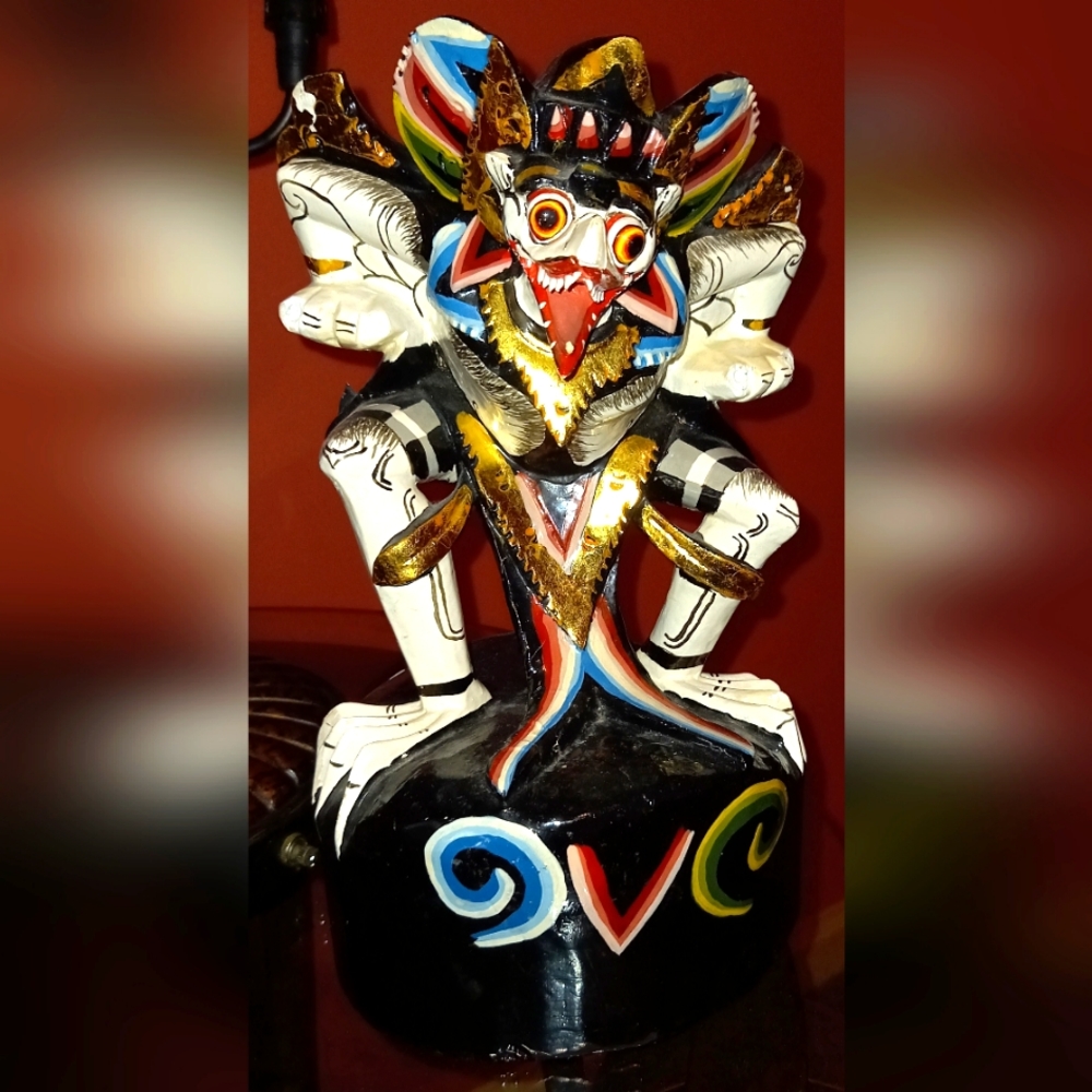 Wood sculpter